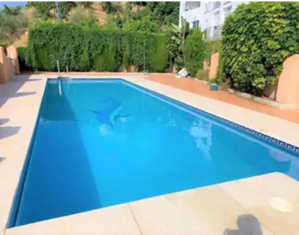 Precioso Apartamento En Complejo Residencial. Alcaucín Exteriér fotografie